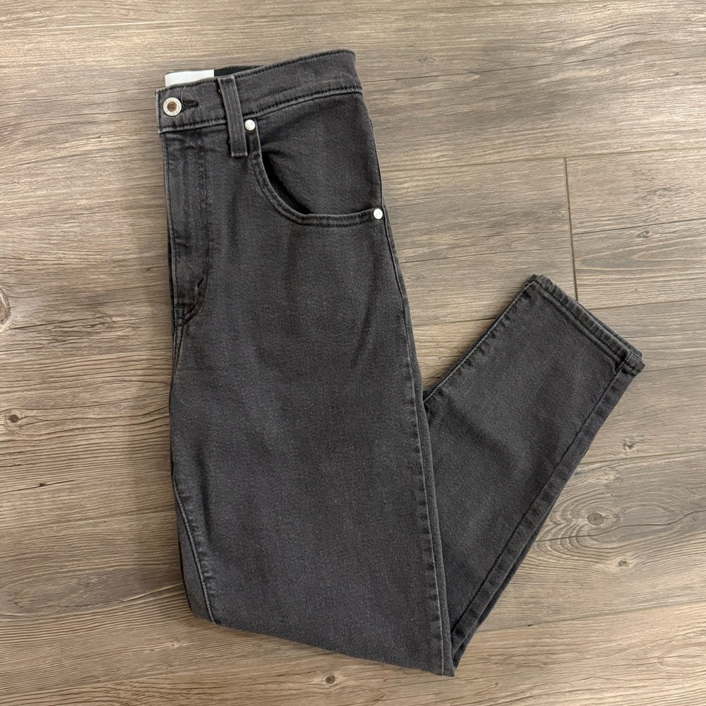 Levi’s SilverTab Mom Jean